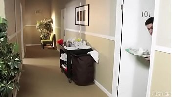 Обворожительную немецкую поебушку чпокают в отеле